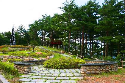 Samsuryeong Pass image