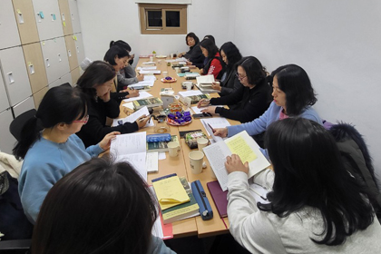 함박꽃 동아리 독서회 활동모습1